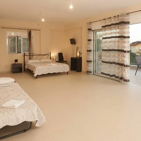 Elia & Thalassa アパートホテル