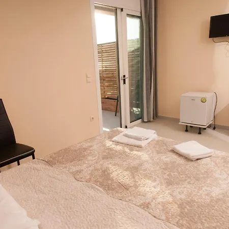 Elia & Thalassa 卡拉马塔